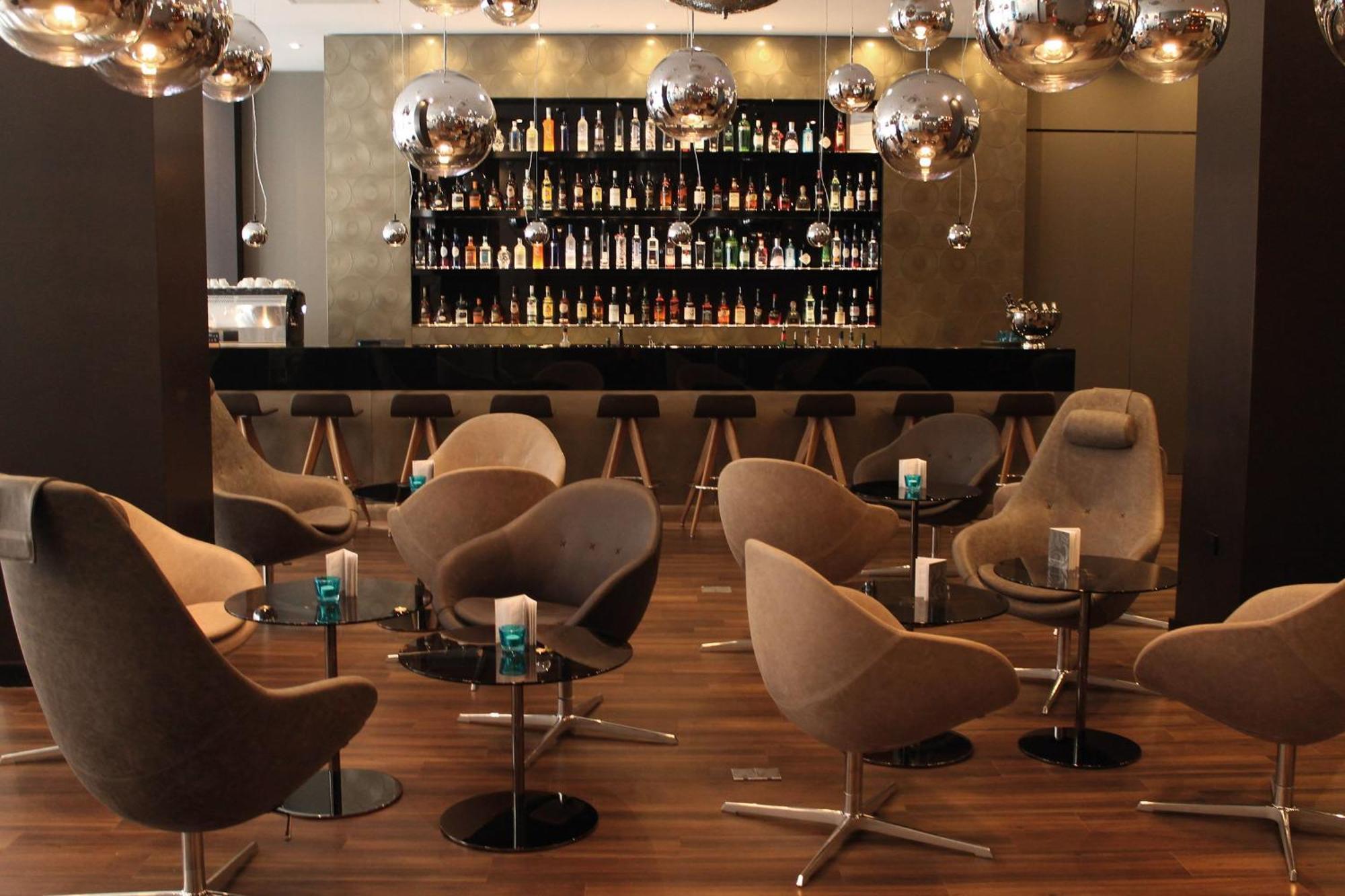 Motel One Manchester-Piccadilly ภายนอก รูปภาพ