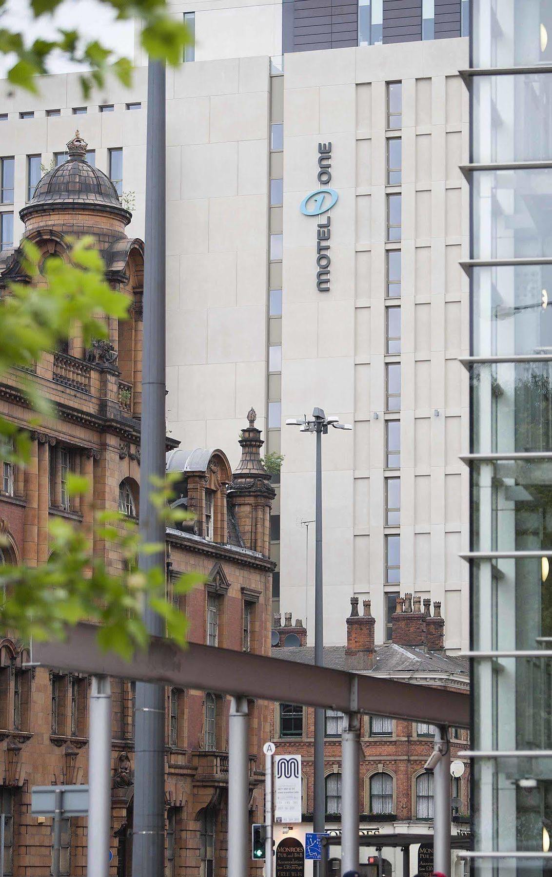 Motel One Manchester-Piccadilly ภายนอก รูปภาพ